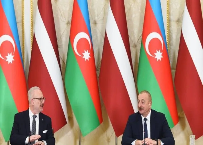 Prezidentlər mətbuata bəyanatlarla çıxış etdilər - FOTO