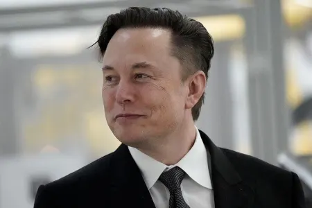 İlon Mask işçiləri üçün utopik şəhər salmağı planlaşdırır