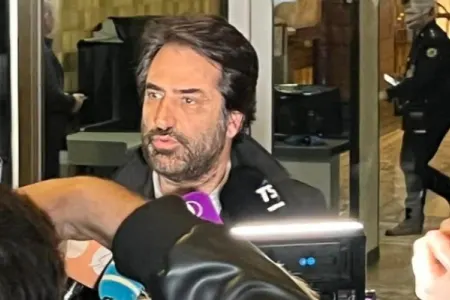 Mahsun Kırmızıgül 17 ildən sonra Bakıya gəldi