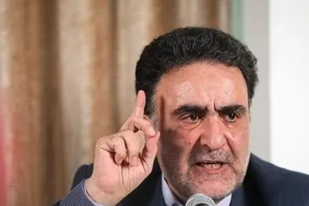 Keçmiş nazirin kamerasına - HÜCUM OLDU