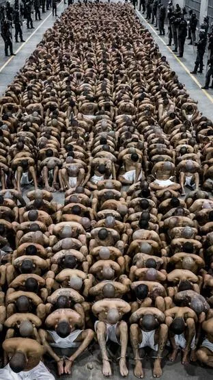 Amerika qitəsinin ən böyük həbsxanasından - YENİ FOTOLAR