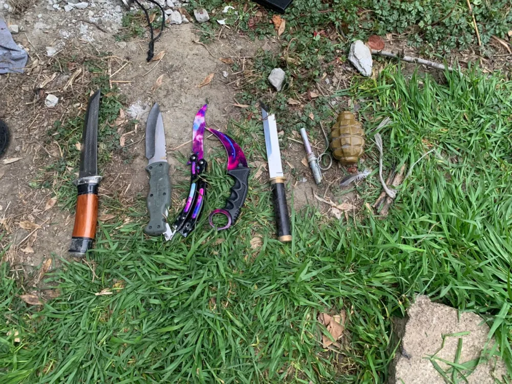 Bakıda əl qumbarası və bıçaqlar aşkarlandı - Video