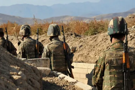 Ermənistanda komandir həbs edildi