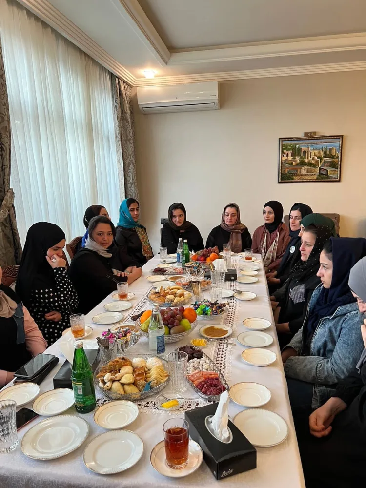 Şәhid ailələri Hacı Şahinin ailәsini ziyarәt etdi - VİDEO