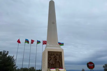 Çanaqqalada Azərbaycan şəhidləri abidəsi ucaldıldı