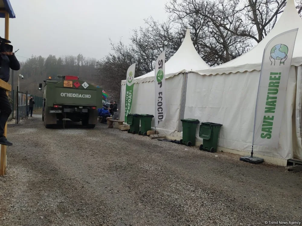 Sülhməramlılara aid 21 maşın Laçın yolundan maneəsiz keçib - FOTO