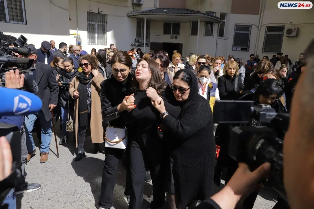 Oqtay Əliyev son mənzilə yola salındı- - FOTOLAR/VİDEO