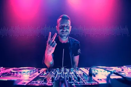 Daha bir dünyaca məşhur DJ Bakıda səhnə alacaq