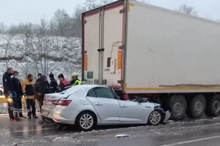 Türkiyədə zəncirvari yol qəzası olub, xeyli sayda yaralı var