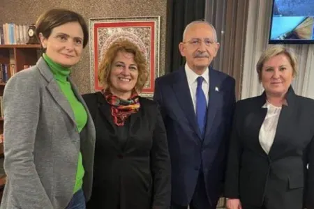 Kılıçdaroğlunun bu fotosu tənqid olundu