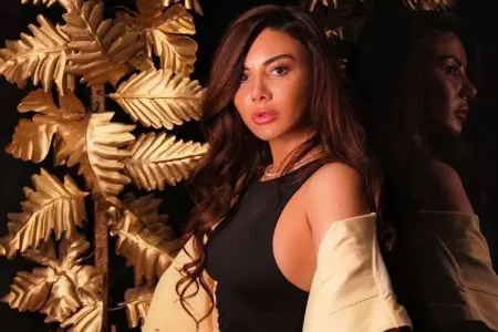 "Ailəmə kömək üçün günü 1 manata salonda işləyirdim... "
