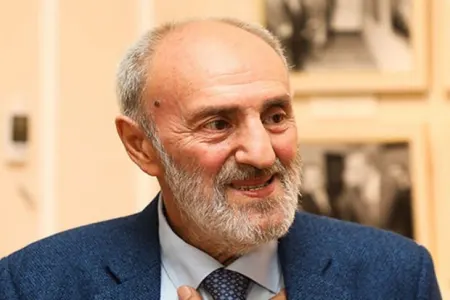 Akif İslamzadə: “Vaxtında Zeynəb Xanlarova da deputat olub və parlamentdə oturub”