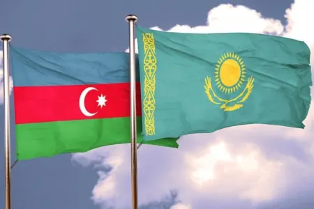 Azərbaycan-Qazaxıstan sənədləri imzalanıb