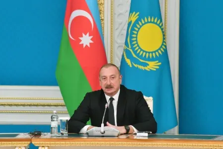 Dövlət başçısı: "Heydər Əliyev türk dünyasını daha sıx birləşdirmək üçün əlindən gələni
