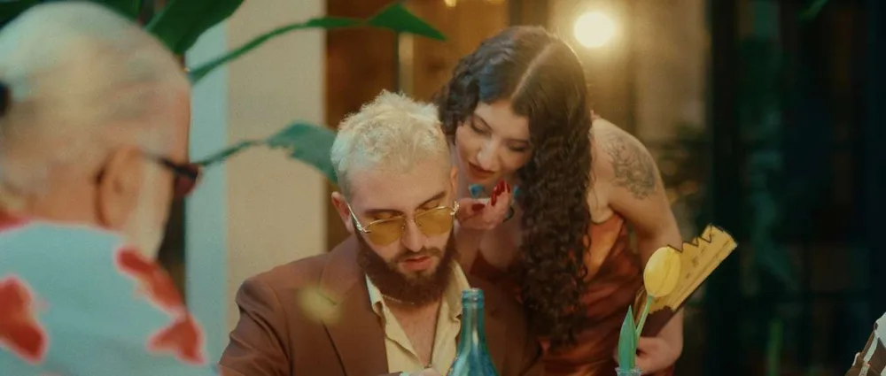 Nuran "Şıkı-şıkı baba" ilə şou-biznesə qatıldı