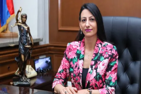 Ermənistanda yeni Ombudsman seçildi