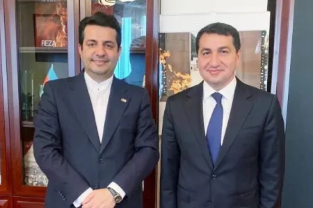 Hikmət Hacıyev İran səfiri ilə görüşdü