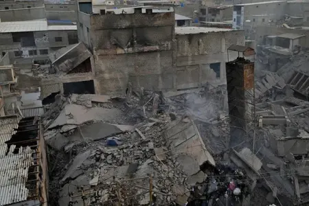 Pakistanda yanğın: - 4 ölü, 13 yaralı