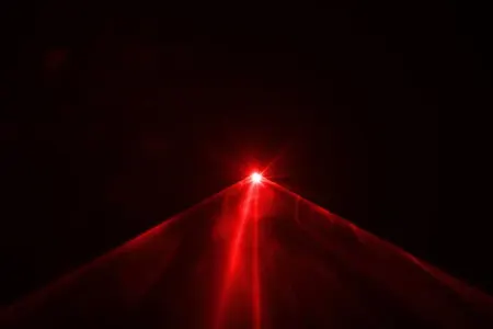 ABŞ-də təyyarəyə lazer tutan şəxs həbs edildi