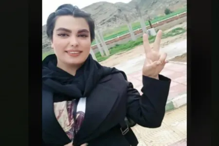 Molla rejimi daha bir qadını - həbs etdi