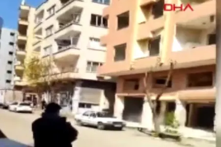 Türkiyədə 6 mərtəbəli bina uçdu - VİDEO