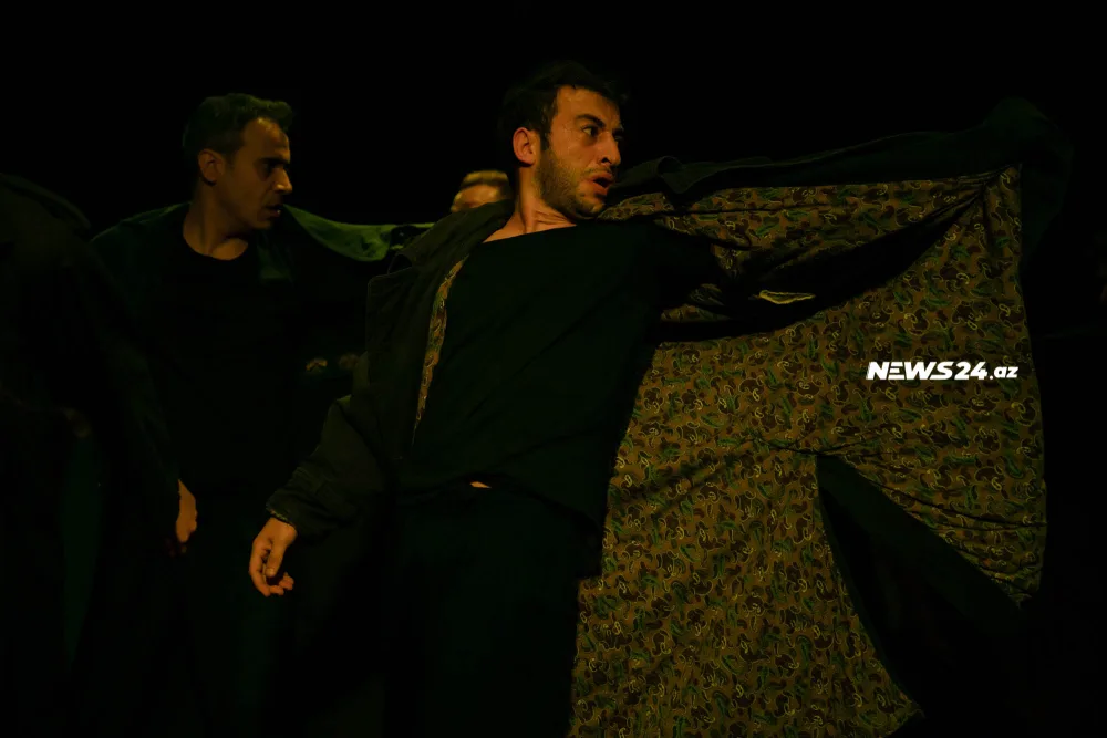 "Şinel" tamaşası oynanıldı - FOTOLAR