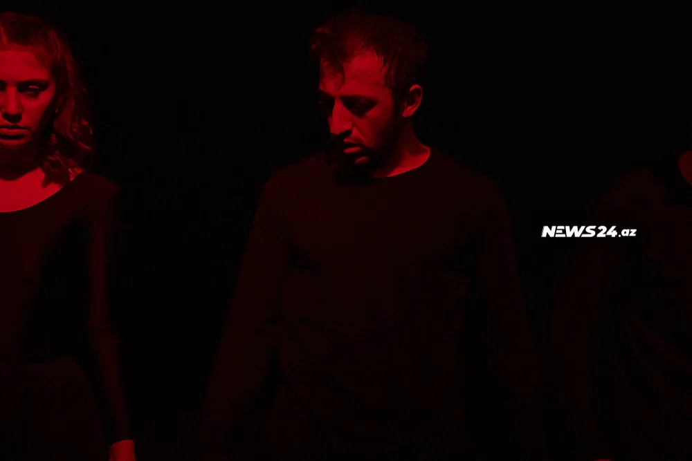 "Şinel" tamaşası oynanıldı - FOTOLAR