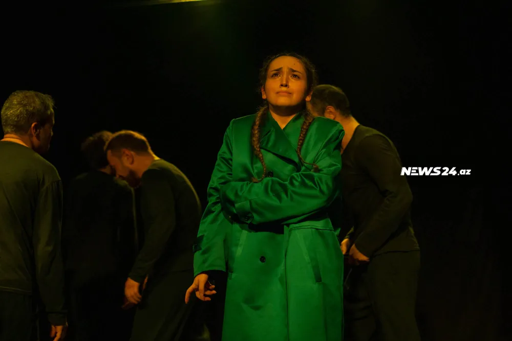 "Şinel" tamaşası oynanıldı - FOTOLAR