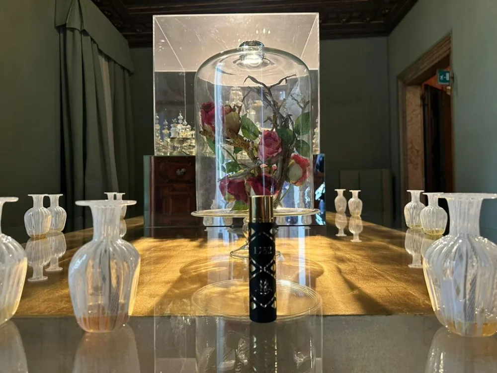“Karabakh Bouquet -1752” ətri Venesiya muzeyinə qoyuldu - FOTO/VİDEO