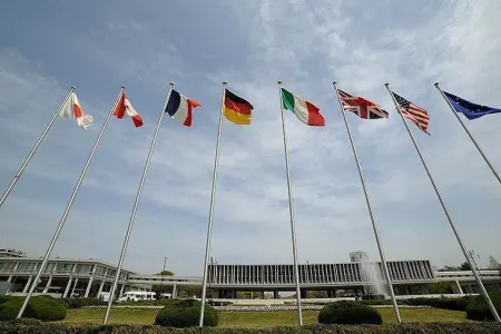 G7 Rusiya neftinin qiyməti ilə bağlı qərar verdi