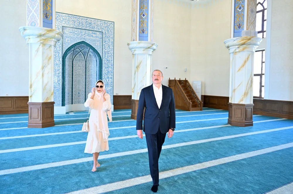 Prezident və xanımı “Cümə” məscidinin AÇILIŞINDA - FOTOLAR