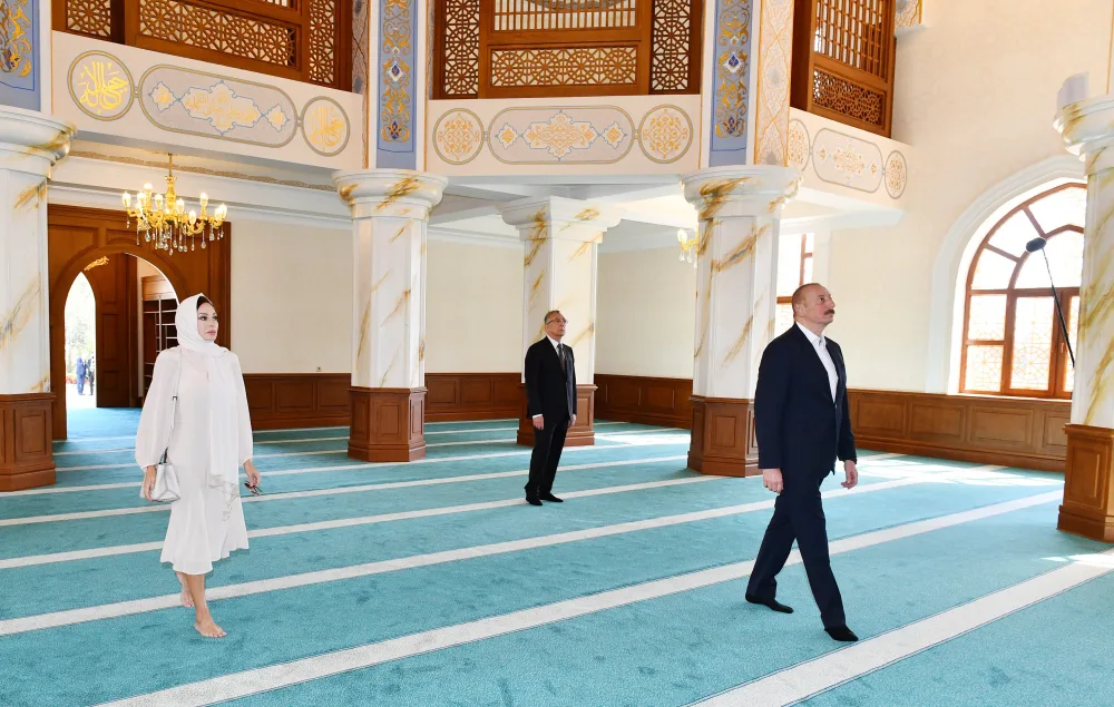 Prezident və xanımı “Cümə” məscidinin AÇILIŞINDA - FOTOLAR