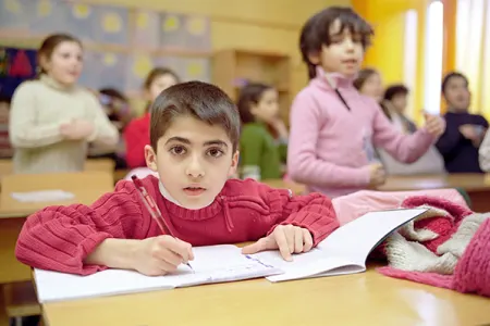 Ermənistanda məktəblər türk və Azərbaycan dilini - tədris etmək istəyir