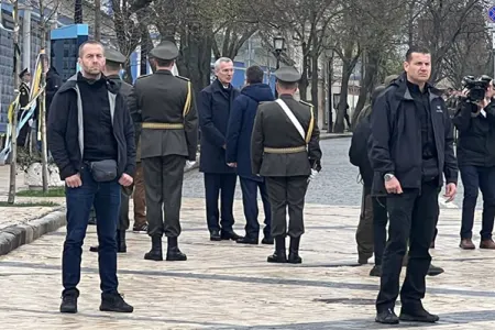 Stoltenberq Kiyevdə