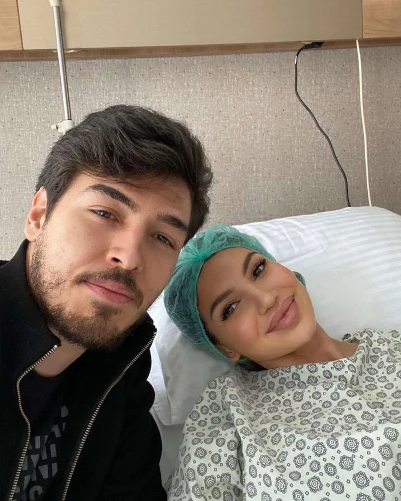 Pərvin ana oldu - FOTOLAR