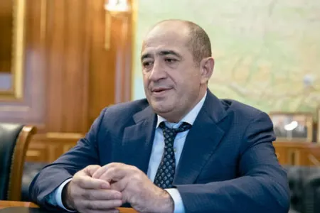 Rusiyada bir gündə ikinci deputat öldü