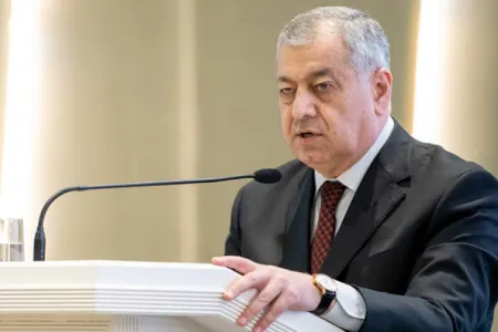 Vahid Əhmədovun cavabı gecikmədi