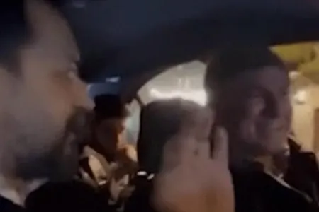 Azərbaycanlı taksi sürücüsü bu çıxışı ilə Türkiyədə - GÜNDƏM OLDU - VİDEO