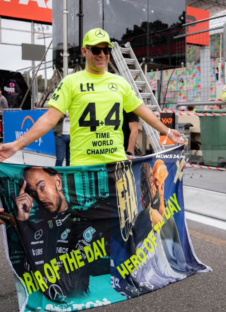 Formula 1: “Pit” zolağındakı gəzintidən maraqlı - FOTOLAR