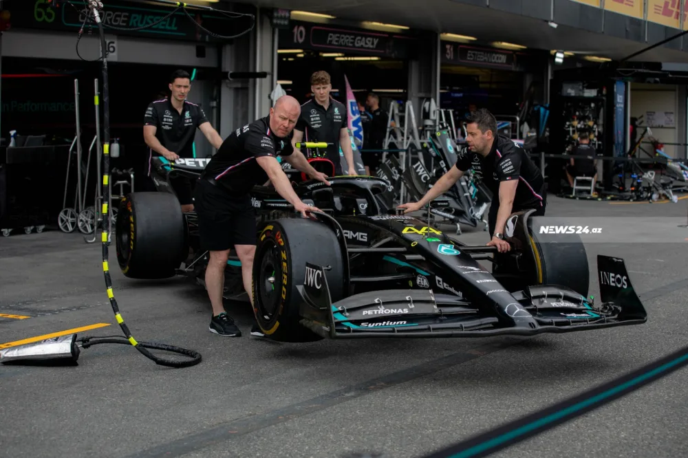 Formula 1: “Pit” zolağındakı gəzintidən maraqlı - FOTOLAR