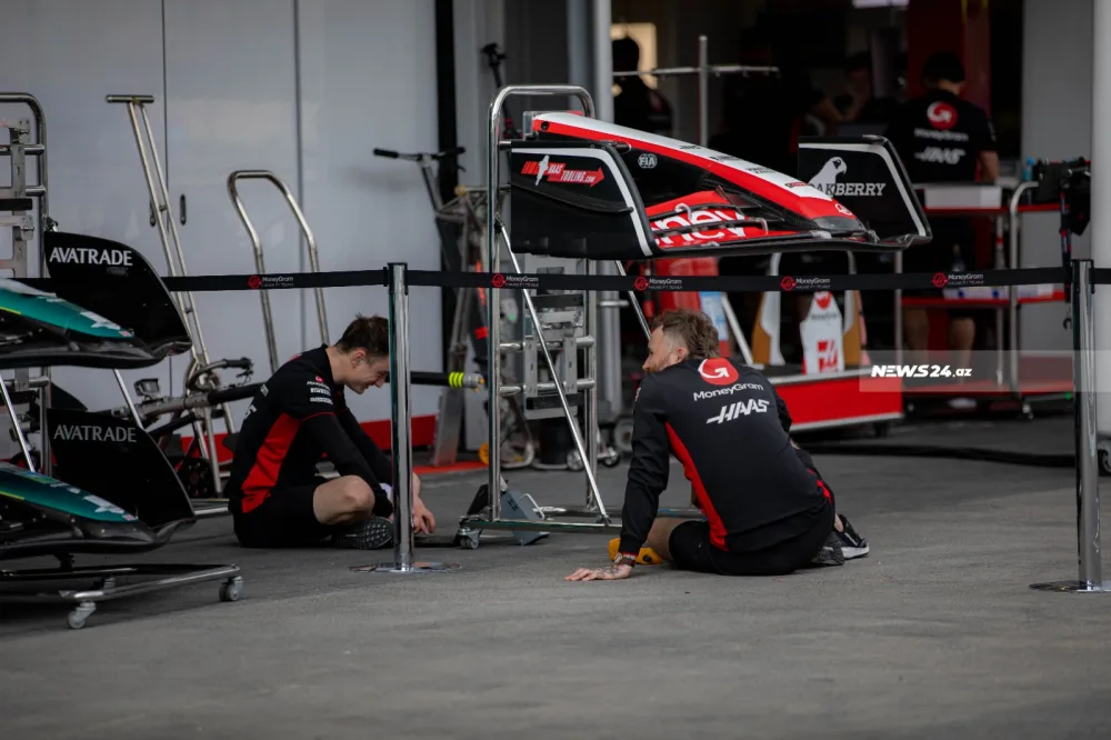 Formula 1: “Pit” zolağındakı gəzintidən maraqlı - FOTOLAR