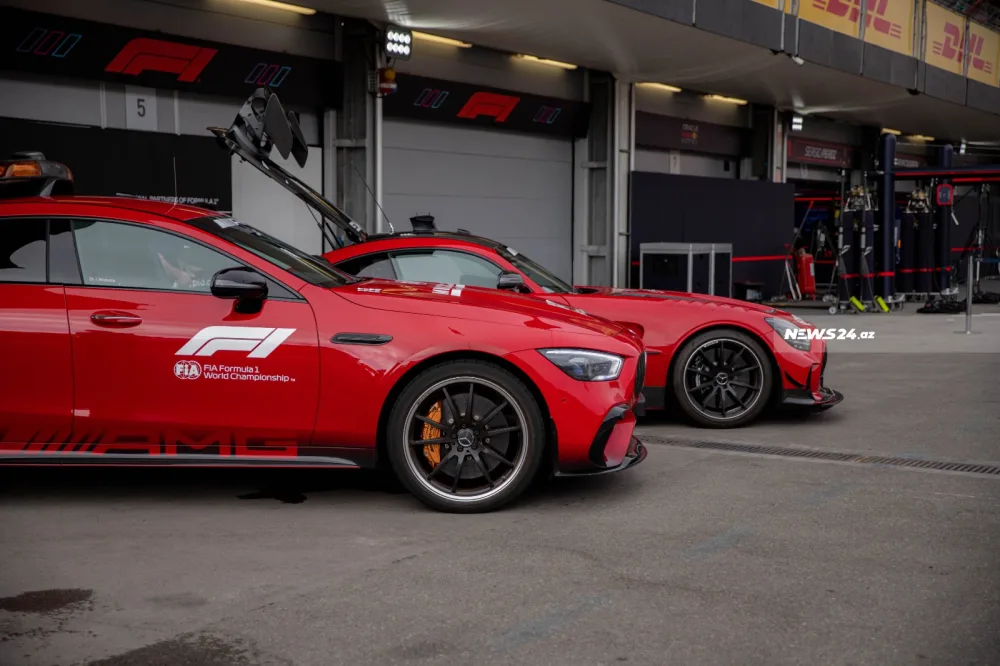 Formula 1: “Pit” zolağındakı gəzintidən maraqlı - FOTOLAR