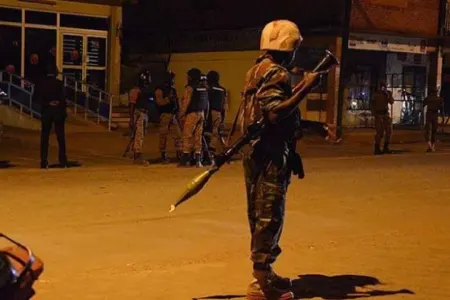 Burkina Fasoda terror aktı: 33 əsgər həlak olub