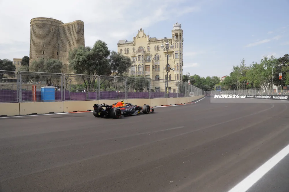 Formula 1-in qalibləri mükafatlandırıldı - FOTOLAR