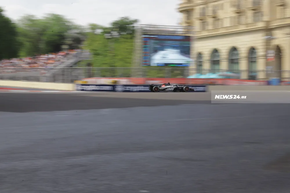 Formula 1-in qalibləri mükafatlandırıldı - FOTOLAR