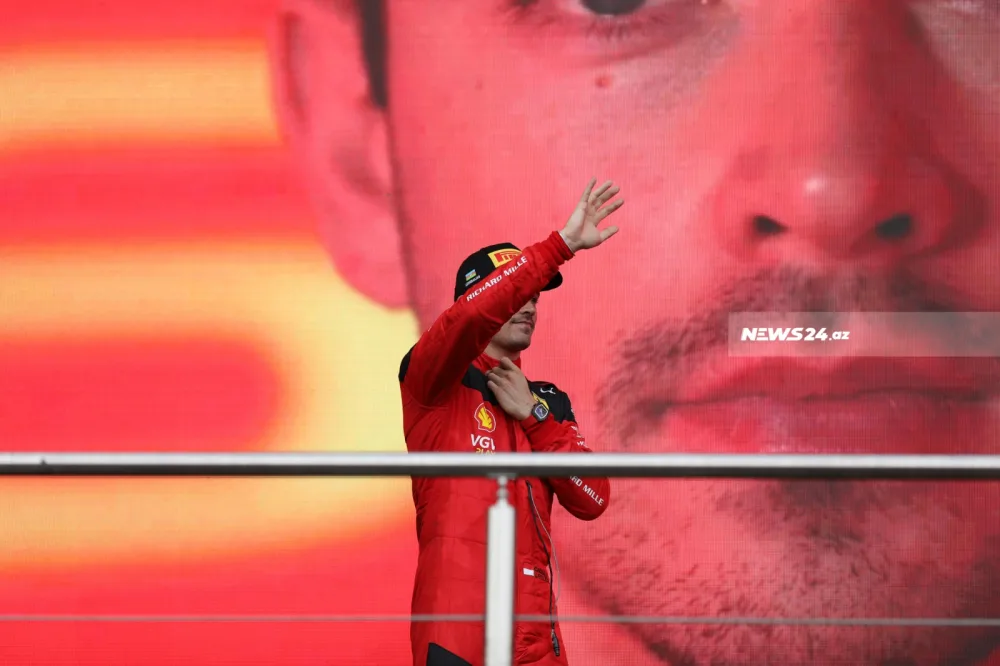 Formula 1-in qalibləri mükafatlandırıldı - FOTOLAR