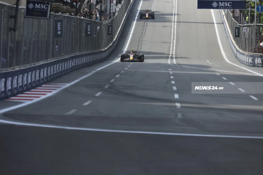 Formula 1-in qalibləri mükafatlandırıldı - FOTOLAR