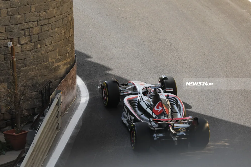 Formula 1-in qalibləri mükafatlandırıldı - FOTOLAR