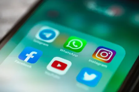"WhatsApp"dan səsli mesajlarla bağlı - YENİLİK