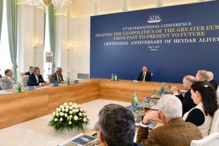 İlham Əliyev: "Azərbaycan ilə Çin arasında əla münasibətlər var"